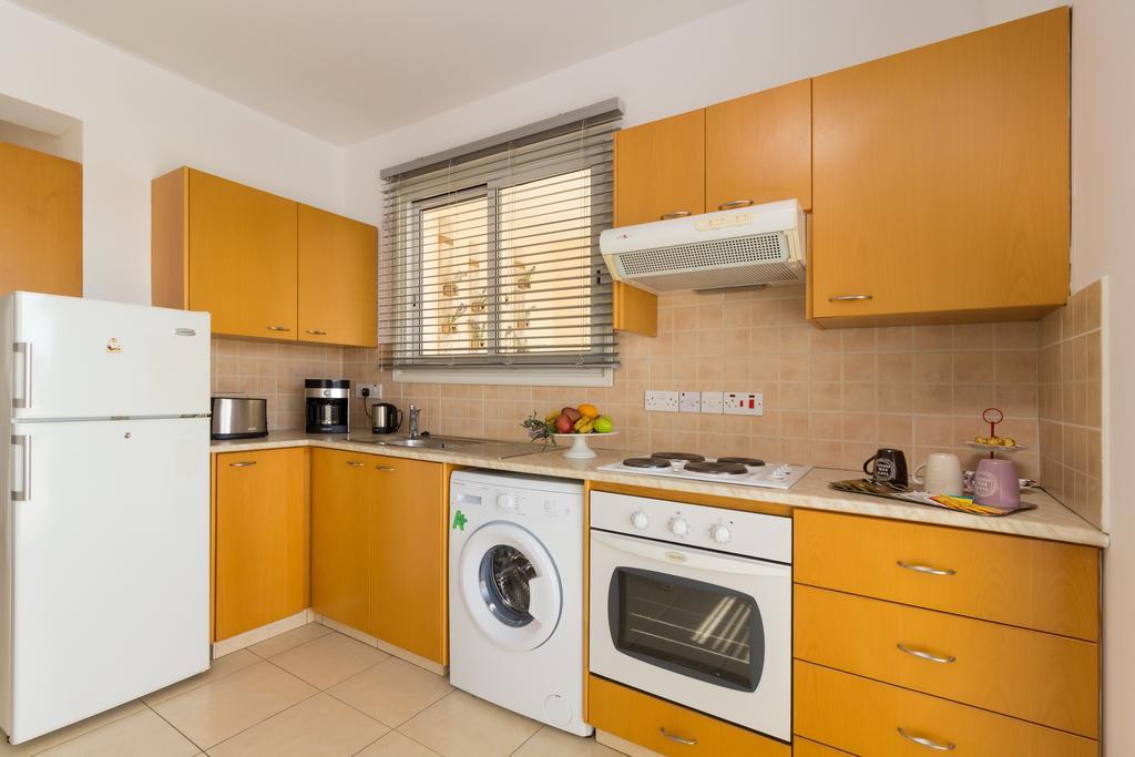 Apartament Elena Court Apt 401 Larnaca Zewnętrze zdjęcie